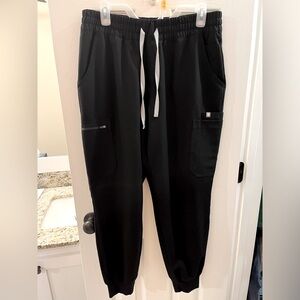 Large FIGS uman jogger scrub pant black
